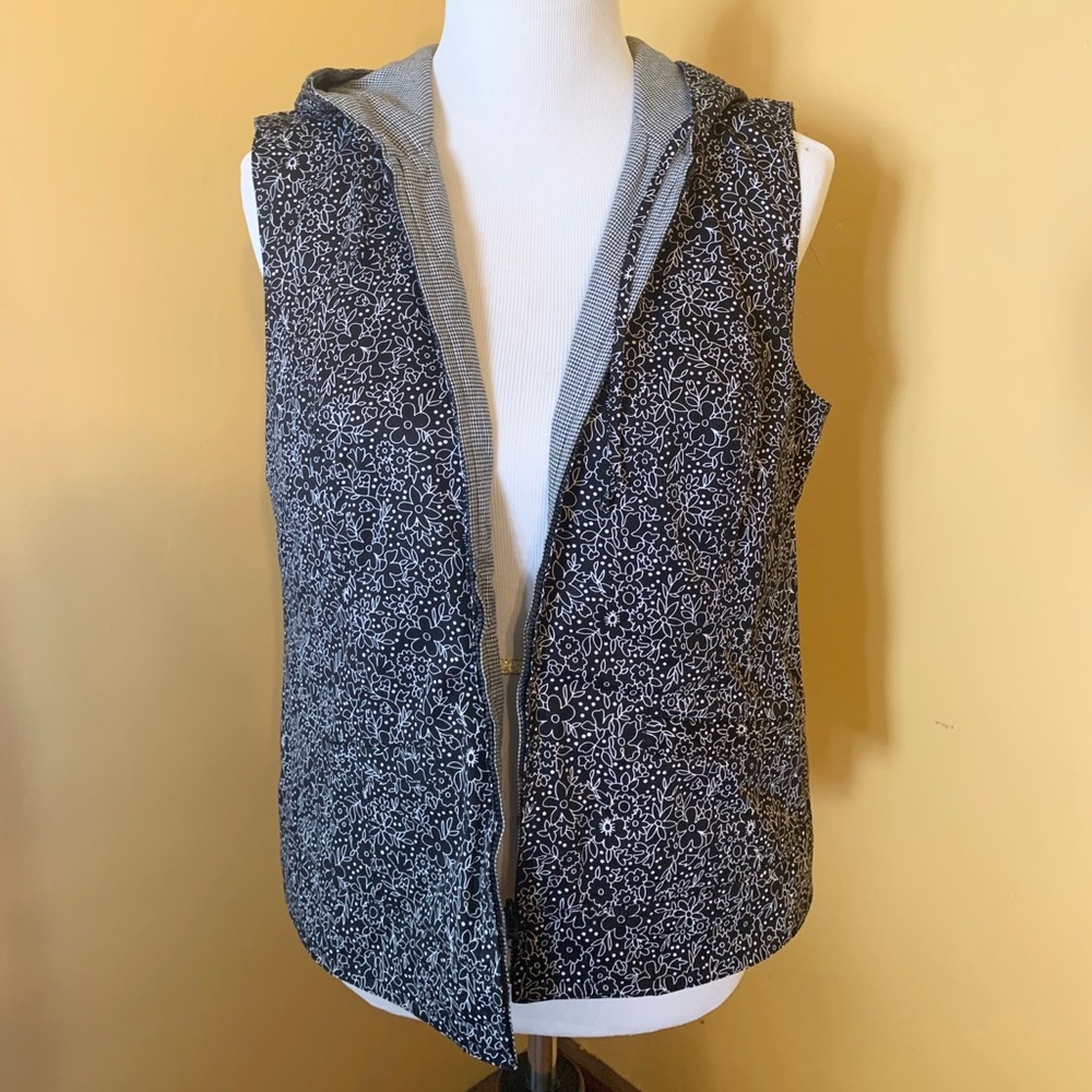 Black & White Reversible Christopher & Banks Vest